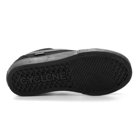 Cyclone tenis preto 2025