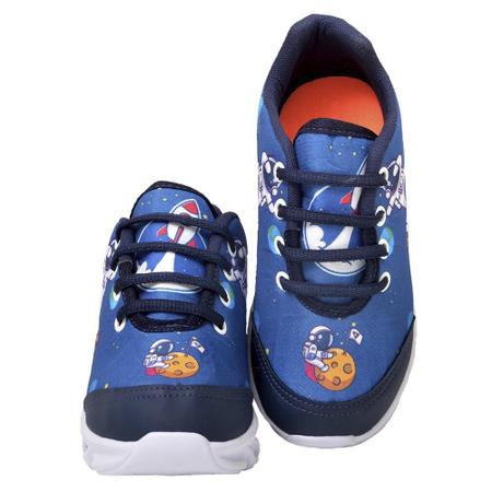 Tênis de Led Ortokids Infantil Menino Astronauta Imagem de Tênis de Led Ortokids Infantil Menino Astronauta
