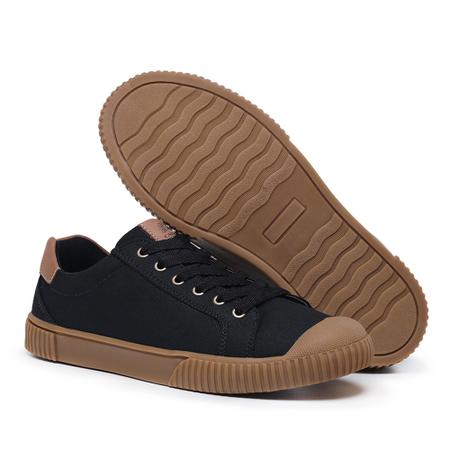 Tenis preto da store sola marrom