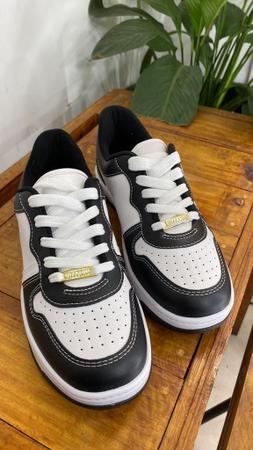 Tenis branco sale e preto vizzano