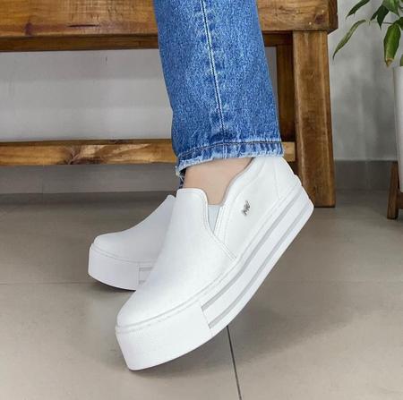 Slip on sale via marte plataforma