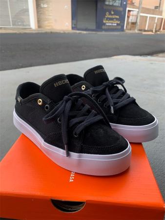 Tênis Hocks Classe Black/White/Gold - Mad Rats Imagem de Tênis Hocks Classe Black/White/Gold