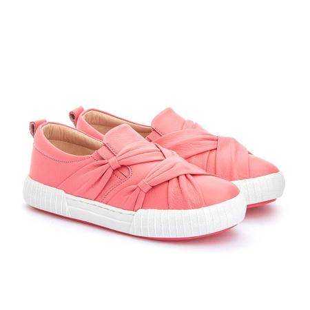 Tenis infantil hotsell feminino couro