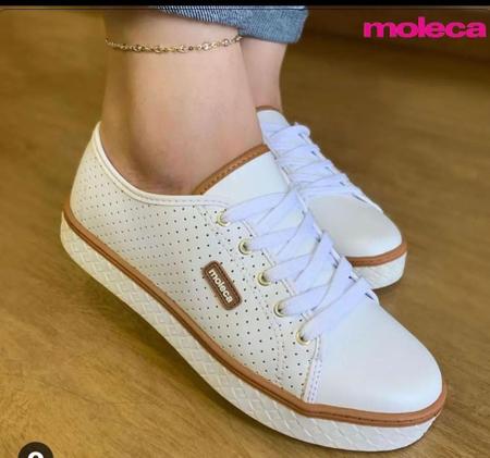 Tênis Moleca Feminino Com Micro Furinhos Imagem de Tênis Moleca Feminino Com Micro Furinhos