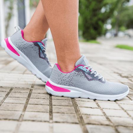Melhor tenis hotsell para esporão