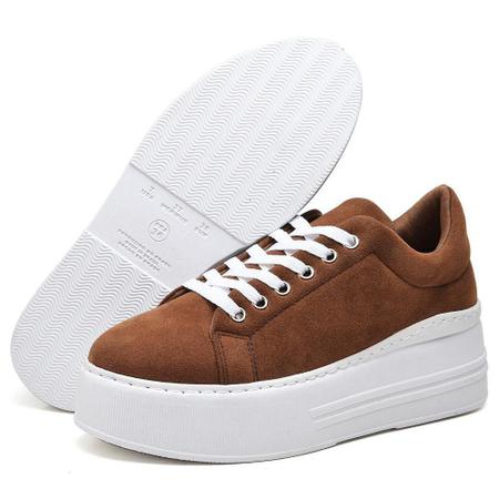 Tenis com cheap sola marrom