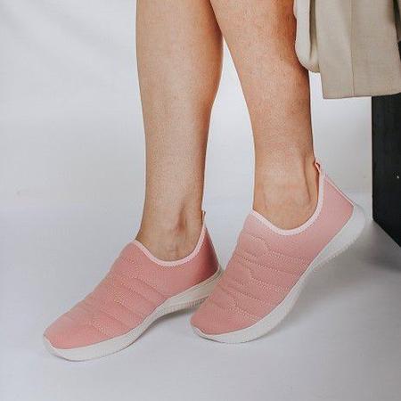 Tenis sem Cadarço Calce Facil Moda Feminina Antiderrapante - Cazzani Imagem de Tenis sem Cadarço Calce Facil Moda Feminina Antiderrapante