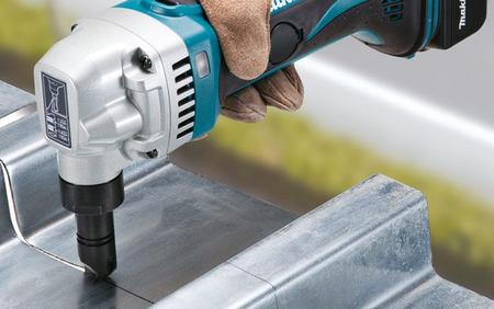 Tesoura Pun o a Bateria Makita DJN161Z 18V LXT Tesoura