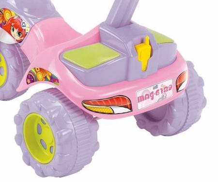 Tico Tico Meg Triciclo Com Haste - Magic Toys Imagem de Tico Tico Meg Triciclo Com Haste - Magic Toys