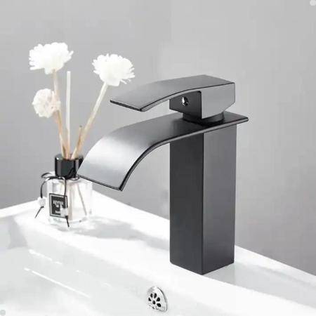 Imagem de Torneira banheiro cascata misturador monocomando lavabo bica baixa black preto fosco