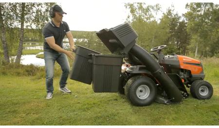 Imagem de Trator Cortador de Grama Husqvarna TS138L 15HP 97cm Recolhedor e Lâminas Extras