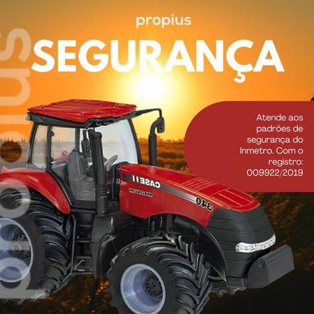 Imagem de Trator Magnum Com Pneu Borracha Brinquedo Agricultura Presentear Estimula Imaginação Funcional Porta Abre Fecha