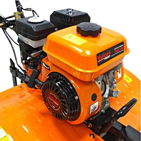 Imagem de Tratorito Tipo Tobata Tobatinha Microtrator Motocultivador Vulcan VMC700 4 Tempos à Gasolina 212cc 7Hp Ideal Para Áreas Rurais Com Lâminas Cultivadoras Para Arar, Afofar o Solo Para o Plantio