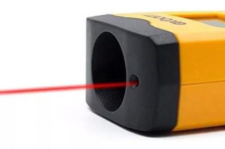 Imagem de Trena Digital A Laser Com Nivel Em Bolha Horizontal Exbom Tem-D15