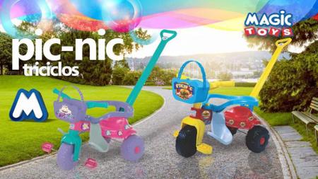 Imagem de Triciclo infantil com empurrador e protetor tico tico pic-nic magic-toys