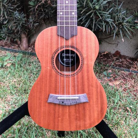 Imagem de Ukulele Strinberg Modelo Uk06Ce Concerto Mahogany Elétrico