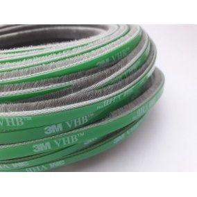 Veda Fresta Fita Adesiva De Vedação Porta Janela 5x5mm 10mts preta - 3M Imagem de Veda Fresta Fita Adesiva De Vedação Porta Janela 5x5mm 10mts preta