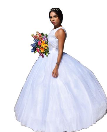 Vestido de noiva modelo princesa: dicas e cuidados que você