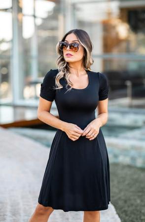 Vestido midi preto best sale social