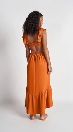 Vestido Zinco Longo Decote V Detalhe Corrente Laranja Imagem de Vestido Zinco Longo Decote V Detalhe Corrente Laranja