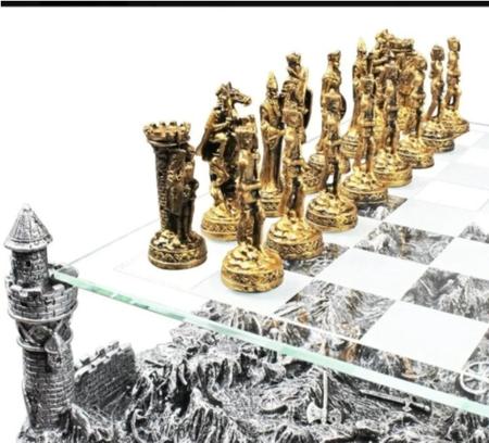 Jogo de Xadrez Medieval em Resina - Luxo em Promoção na Americanas