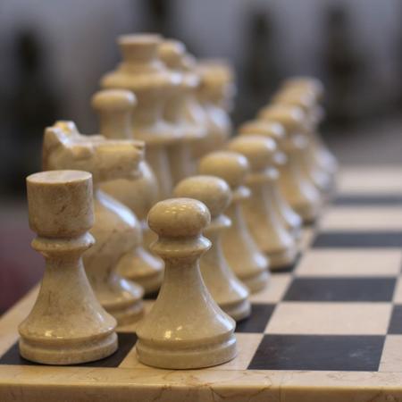 Jogo de Xadrez em Mármore Natural 32pçs - 44x44x4,7cm -  JXM01-LMARMERBUTIKDecoraçãoMarmer Butik - Home Decor