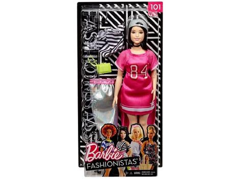 Fã da Barbie investe R$ 15 mil em 100 bonecas e coleção tem asiática, plus  size, retrô e mais: 'paixão', Roraima