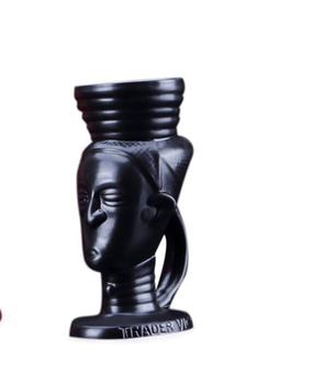Caneca de Cerâmica com Gravura - Mulher Havaiana, Maori e Indiana ...