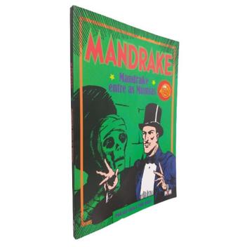  Mandrake: Mandrake Entre As Mumias - Vol.3: 9788577488087: Lee  Falk: Books