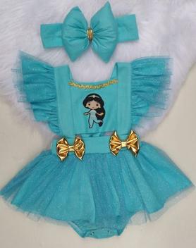 Jardineira Romper Roupa De Bebe Body Mesversario Moana Baby - Mimos da  Babih - Body para Bebês - Magazine Luiza