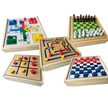 Jogos Retro Tabuleiro Estrela Divertirama Dama Ludo Xadrez - Jogos -  Magazine Luiza