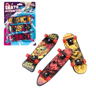 Brinquedo com 3 Skates De Dedos e Pecinhas - Brinquedo Barato