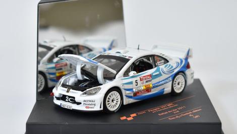 Coffret Voiture Miniature Peugeot 307 WRC - Échelle 1/43, Modèle Norev, état Comme Neuf | Collection Rallye