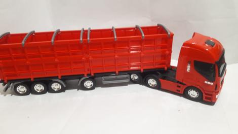 PHD BRINQUEDOS  Miniatura Iveco Hi Way Graneleira Usual