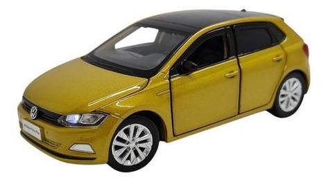 Miniatura Volkswagen Polo Dourado Metal Acende Luz/som 1:32 - JKM