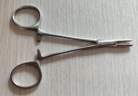 Porta agulha Mayo Hegar s/widea 12cm BSZ - Porta Agulha