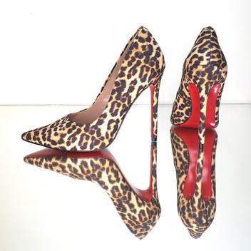 Scarpin oncinha hotsell