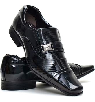 sapato de couro envernizado