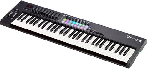 Teclado Controlador Novation Launchkey 61 MK2 USB - Controladora