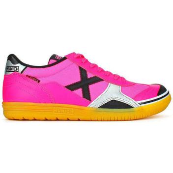 tênis de futsal rosa
