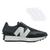 Kit Tênis New Balance 327 v1 Unissex + 3 Pares de Meias Preto, Branco