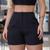 Short bermuda feminino em tecido cintura alta Preto