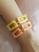 Amarelo