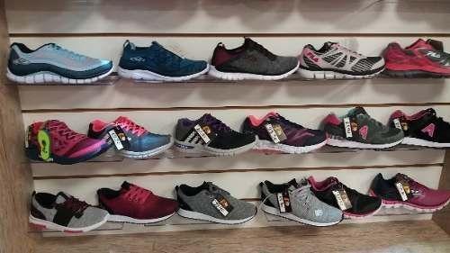 sapatos e sandálias