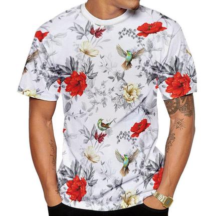 camiseta preta com flores