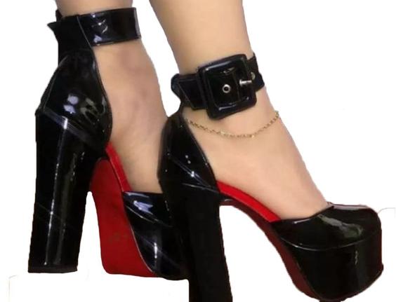 sandalias vermelhas salto grosso