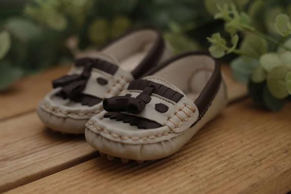 Sapato Mocassim masculino infantil Menino Marfim e marrom - Auhe Kids -  Moda Infantil - Magazine Luiza