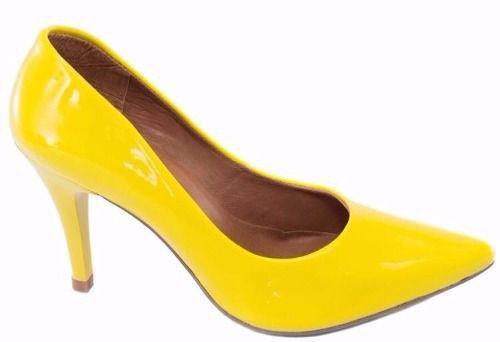sapato amarelo feminino