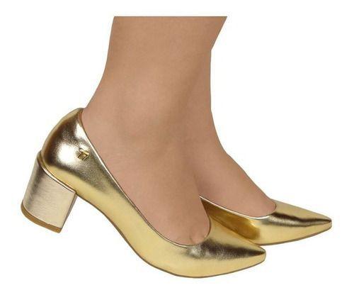 scarpin dourado salto grosso