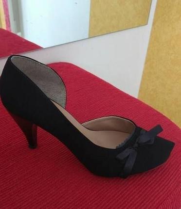 scarpin preto salto 8 cm